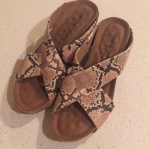 NWOT Walking cradles snake print mules